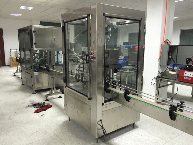 dotyková obrazovka pro plnicí stroje.jpg