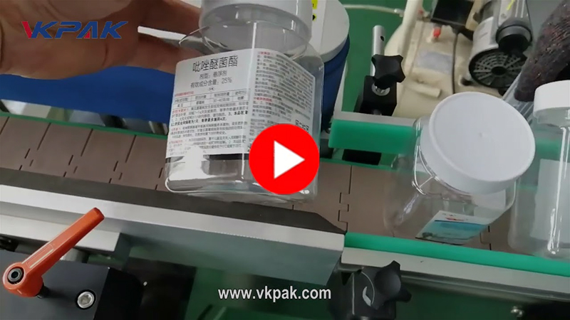 Automatický aplikátor čtvercových lahví s vícestrannými etiketami