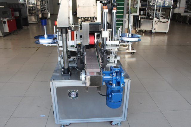 oboustranný štítkovač (3).JPG