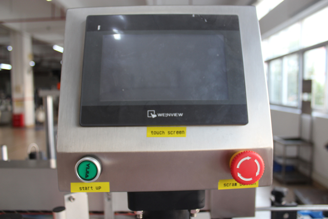 oboustranný štítkovač (1).JPG