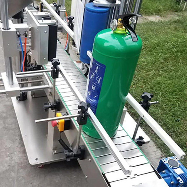 etiketovací stroj válec.jpg