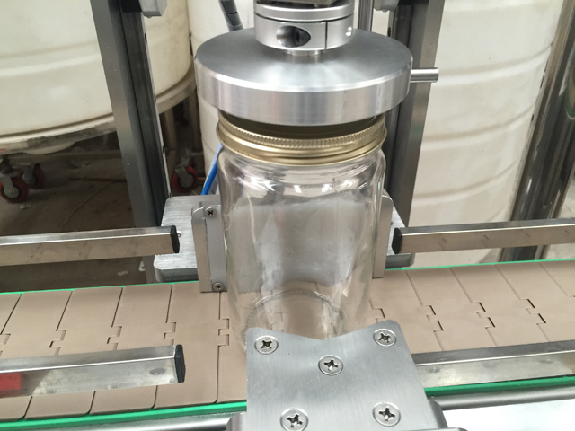 uzavírací hlava automatic.jpg