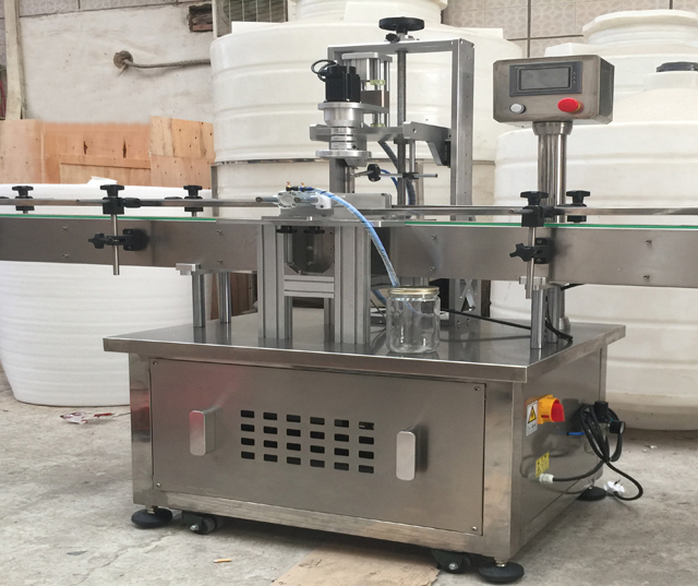 automatický capper.jpg