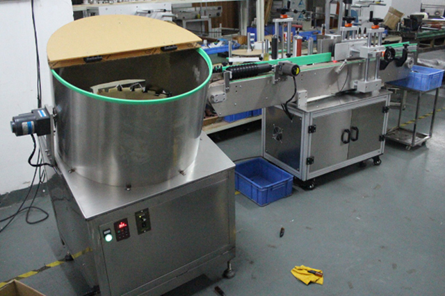 bottles unscrambler krmení (3).jpg