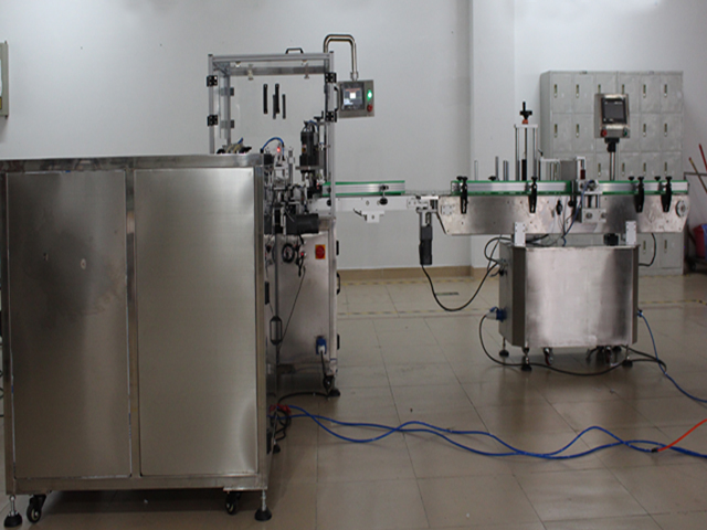 Lahve aranžování pro E liquid line.jpg