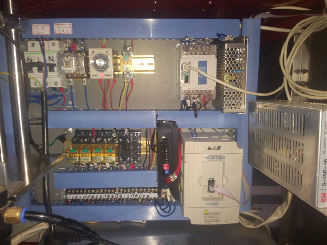 relays for filling sealing machines UVNITŘ hliníkové trubky plnicí uzavírací stroje.jpg