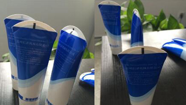 ZAkřivené trubky plnění těsnění equipment.jpg