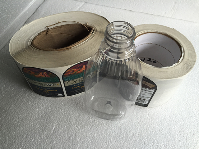 FLAT BOttles etiketovací stroj role etiket (2).jpg