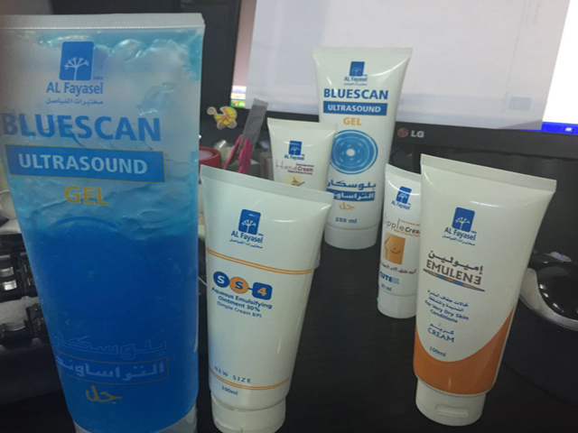 vzorky tub pro krémovou náplň.jpg