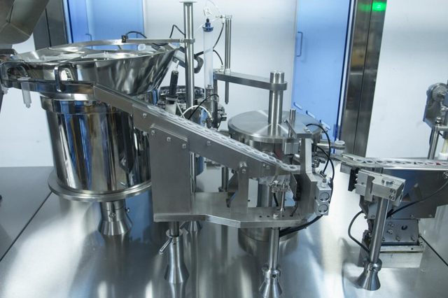 linka plnění stříkaček (1).jpg