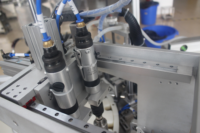 2 ks ovládání servomotoru