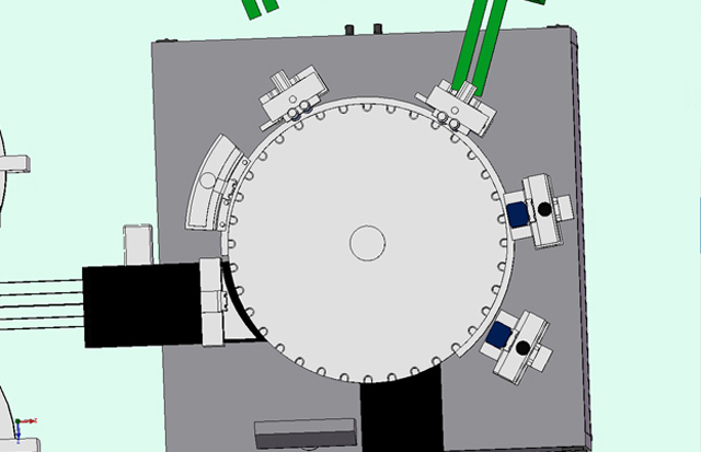 Plnicí linka na stáčení.jpg