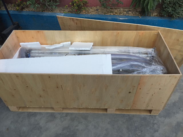 PLY wooden case packing for filling machine plnicí stroje v dřevěném pouzdře.jpg