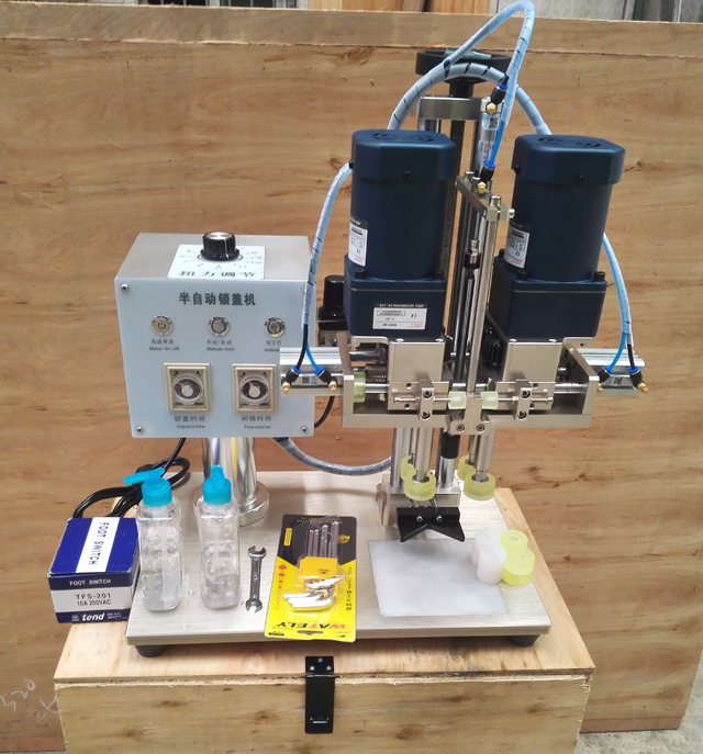 šroubovací stroj.jpg