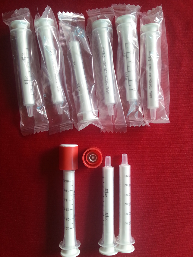 etiketovací stroj poloautomatická dotyková obrazovka pro injekční stříkačky.jp